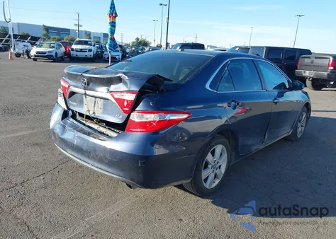 2015 Toyota Camry Xle z USA, uszkodzony, nr VIN 4T4BF1FK5FR479752